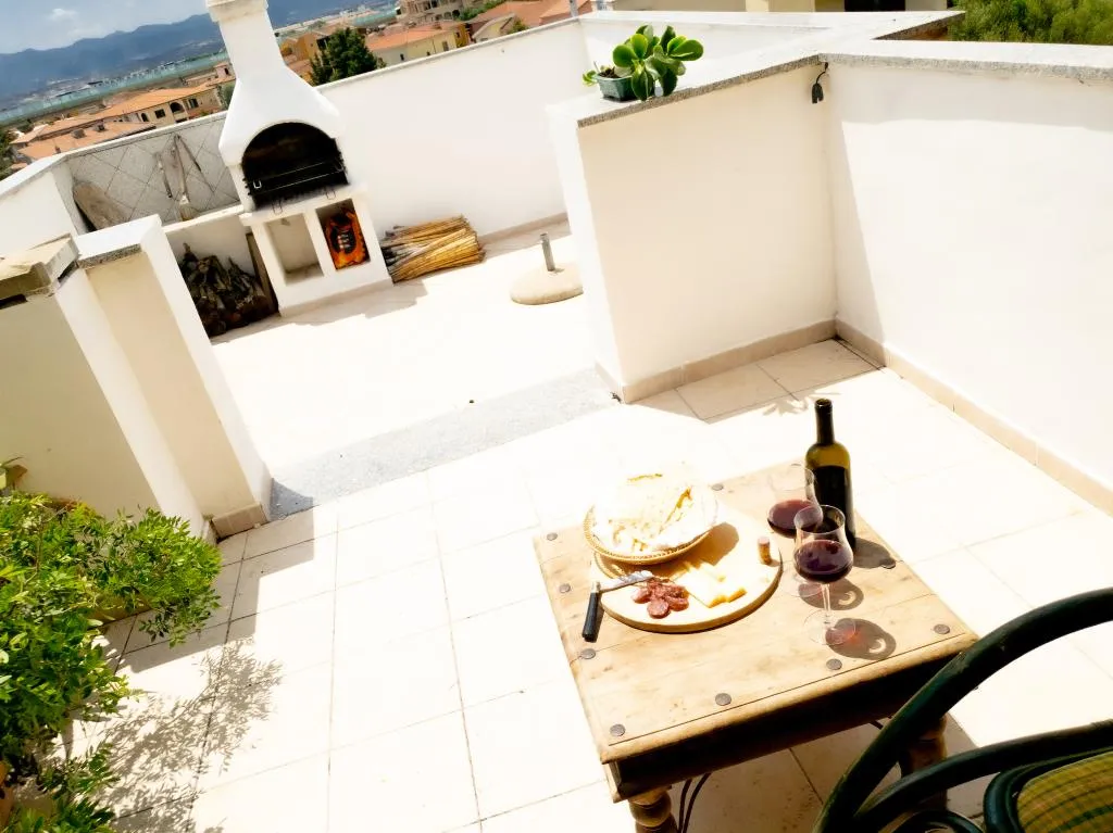 APARTMENT GARDEN VIEW Room, PMS CaseVacanze Olbia, Olbia