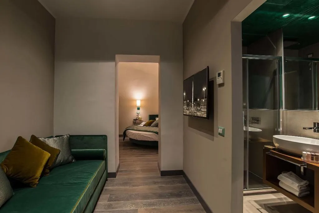 DOUBLE DELUXE QUEEN BED Room, Colonna Suite Del Corso, Rome