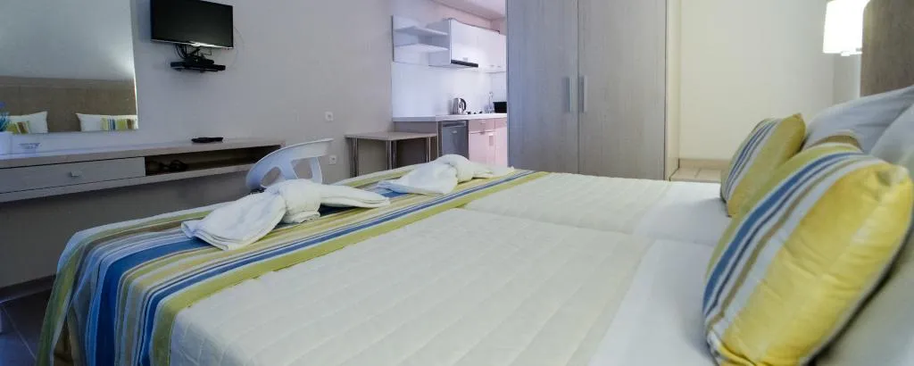 APARTMENT DELUXE Room, Irene Wellness, Aghios Gordios, Corfu, Corfu