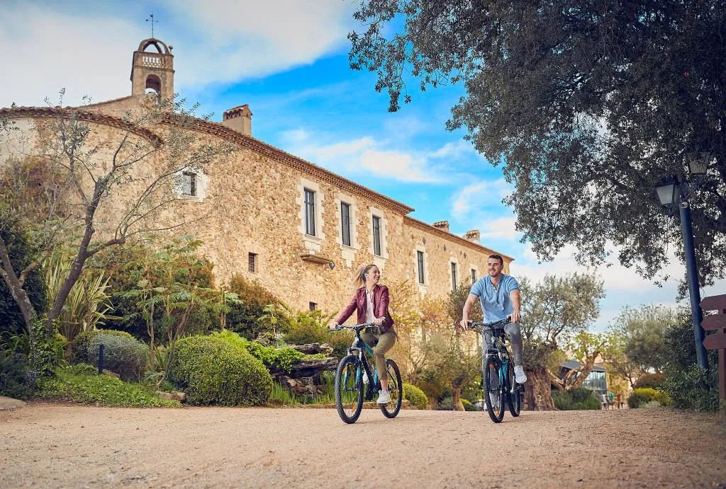 Sports and Entertainment, Hotel Castell D'Emporda, Barcelona