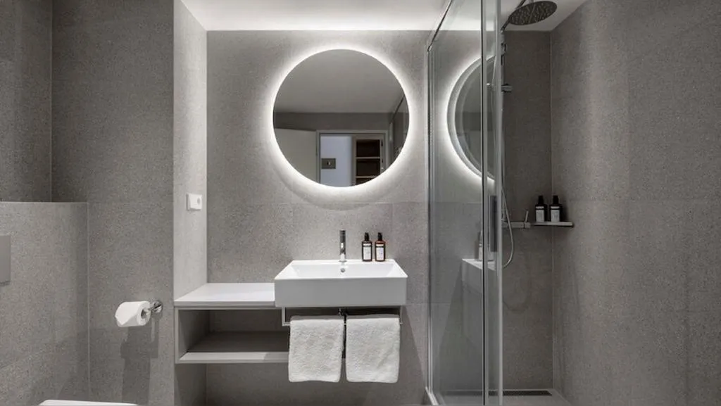DOUBLE EXECUTIVE KING BED Room, Botanique Hotel Prague, Prague