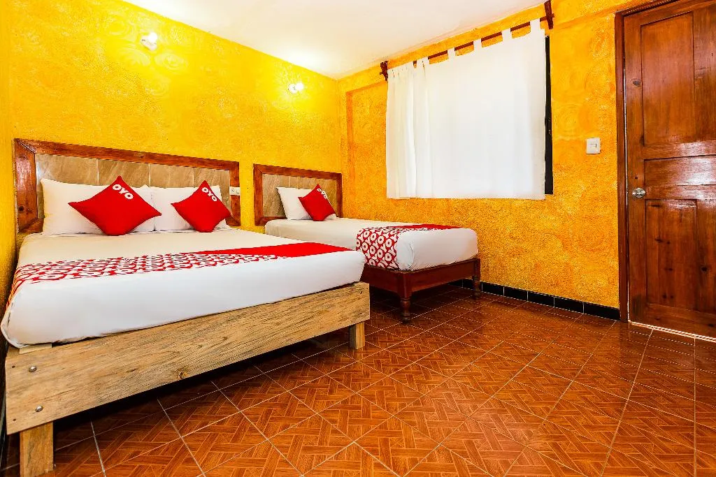 TRIPLE STANDARD Room, OYO Hotel Playa Del Carmen, Playa Del Carmen