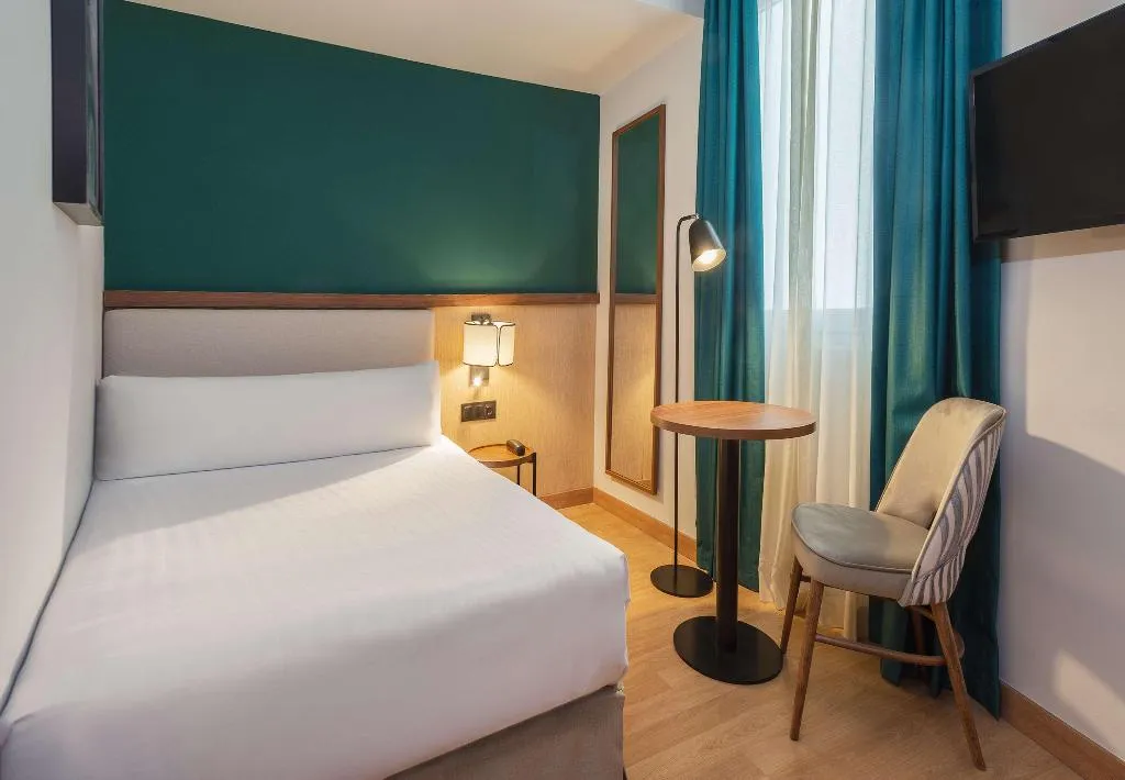 SINGLE STANDARD Room, Hotel Elche Centro Affiliated by Melia, Costa Blanca