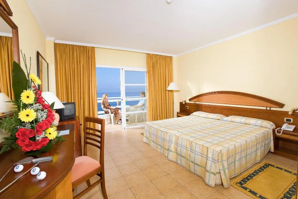 Room, Alua Atlantico Golf Hotel, Tenerife