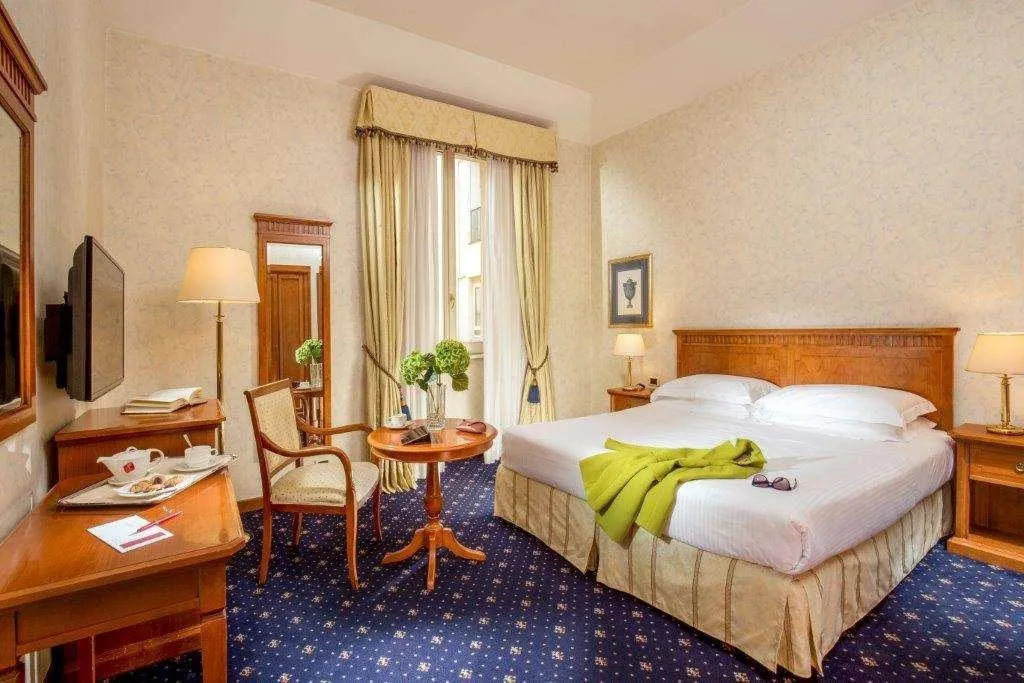 Room, UNA HOTELS Empire Roma, Rome