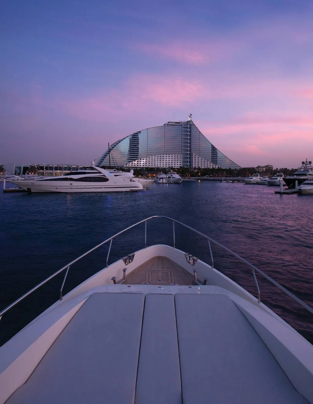 Sports and Entertainment, Jumeirah Beach Hotel Dubai, Dubai