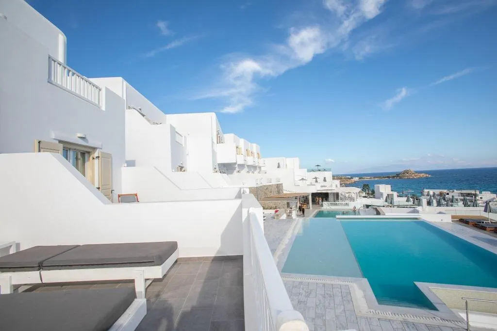 QUADRUPLE DELUXE SEA VIEW Room, The George Hotel, Mykonos