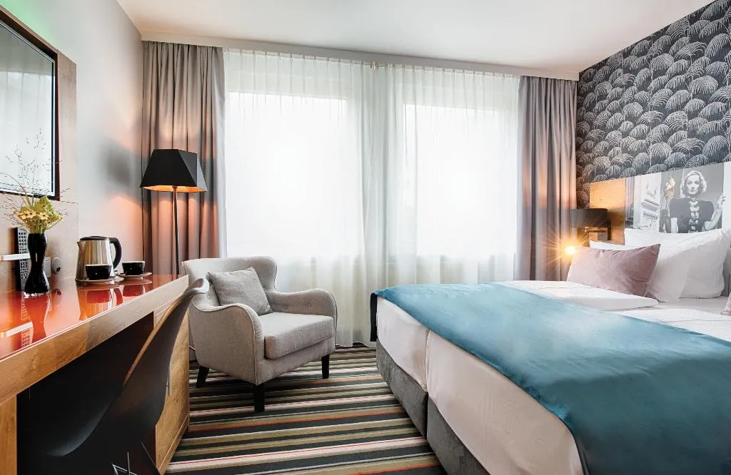 Double or Twin STANDARD Room, Leonardo Boutique Hotel Berlin City South, Berlin