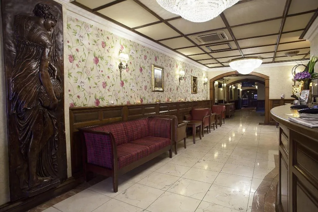 Lobby, Arlington Hotel Dublin, Dublin