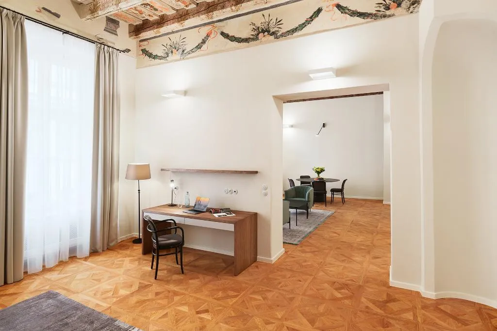 APARTMENT LUXURY ONE BEDROOM Room, Hotel CUBE, Prague