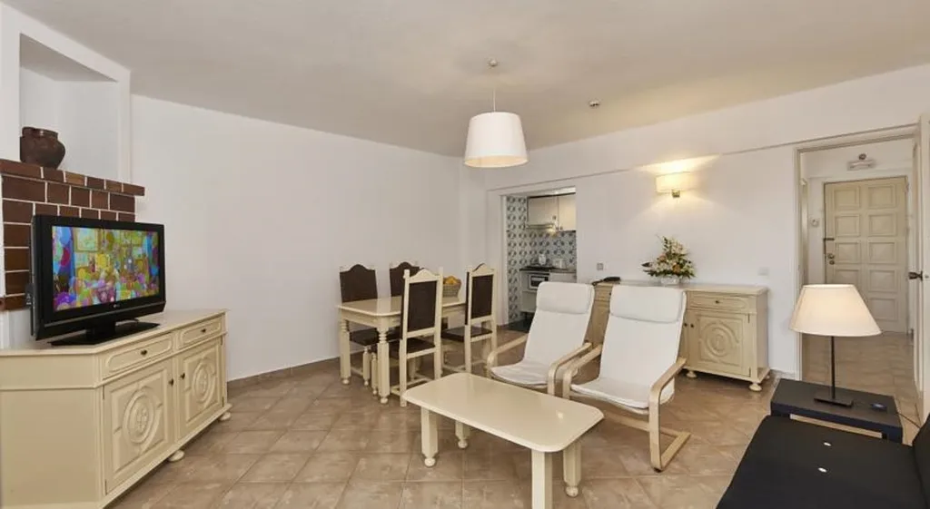 APARTMENT ONE BEDROOM Room, Cheerfulway Minichoro Apartamentos, Algarve