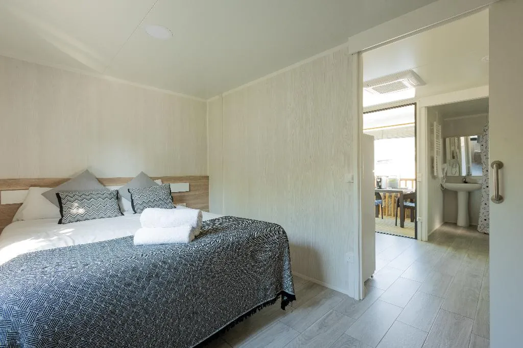 APARTMENT ONE BEDROOM ONE BATHROOM Room, Berga Resort - The Mountain - Wellness center -SPA, Barcelona