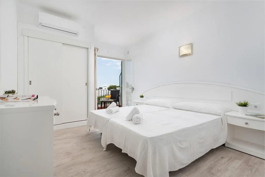 Room, Talamanca, Majorca
