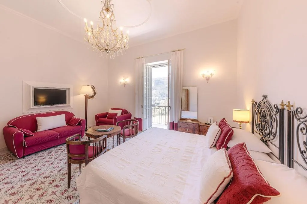 Double or Twin DELUXE SEA VIEW Room, Relais du Silence Villa Maria, Naples