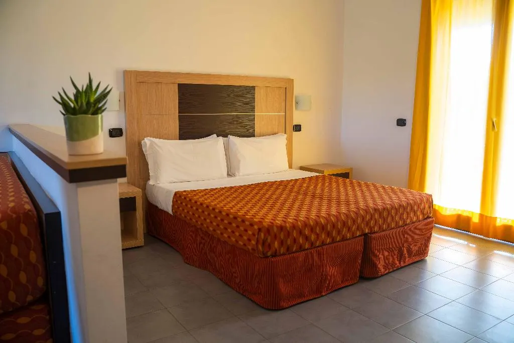 QUADRUPLE CLASSIC Room, VOI Baia di Tindari Resort, Catania