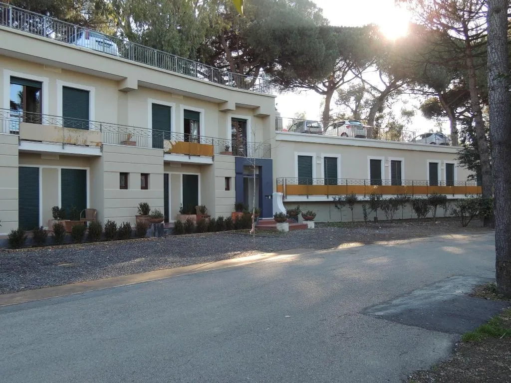 General view, Hotel Zeus Pompei, Naples