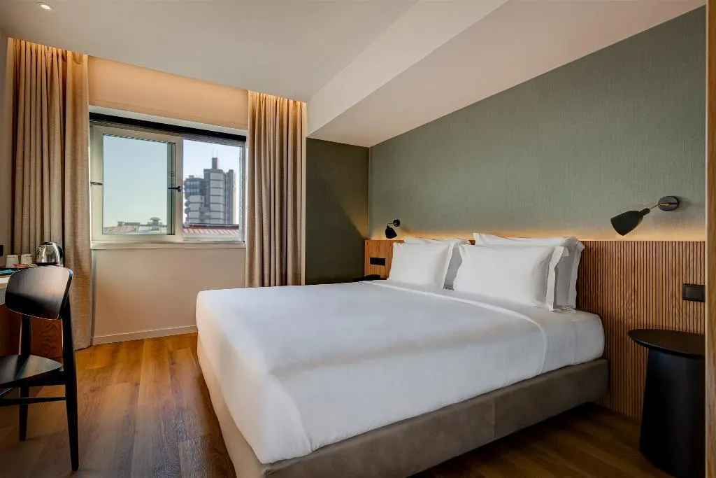 TRIPLE STANDARD Room, Hotel Acta The Clover, Porto