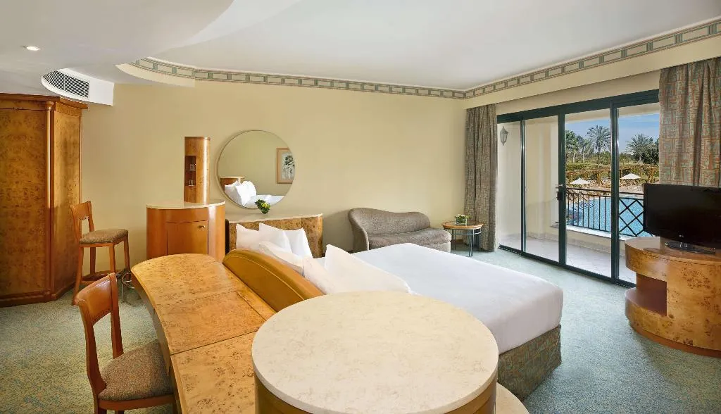 Room, Hilton Pyramids Golf, Cairo