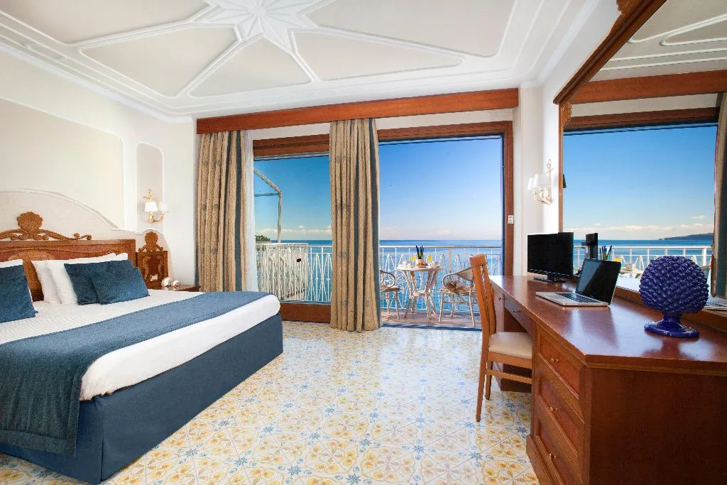 TRIPLE SUPERIOR SEA VIEW Room, Alimuri Bay Resort, Naples