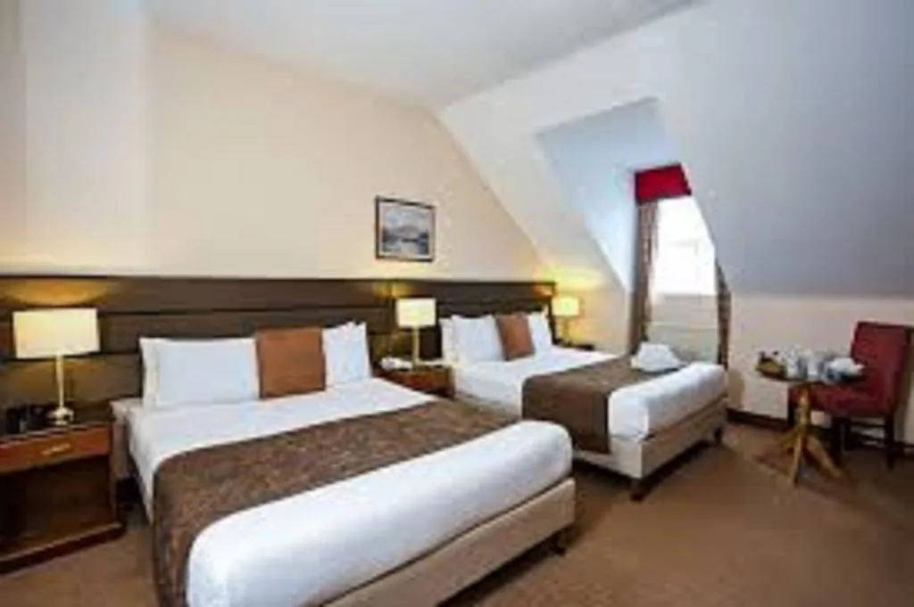 TRIPLE EXECUTIVE Room, Sheldon Park Hotel & Leisure Centre, Dublin