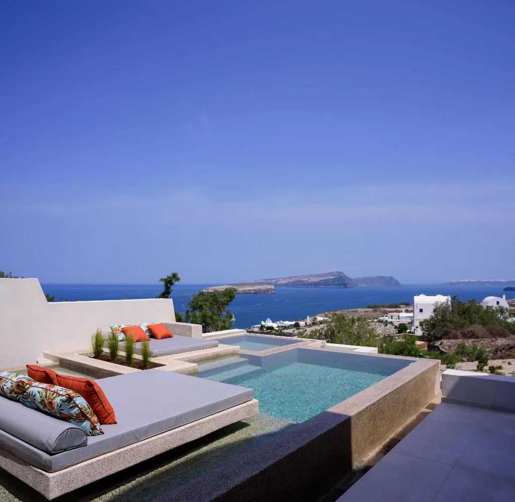 SUITE WITH PRIVATE POOL Room, Potnia Theron Suites, Santorini