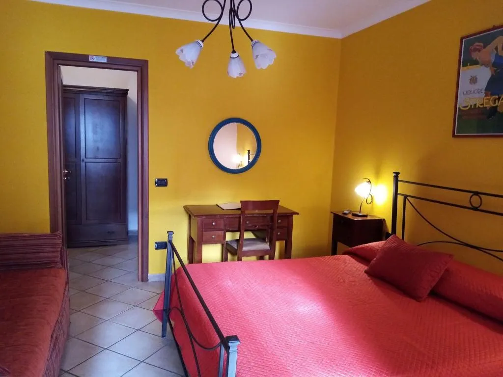 General view, Albergo Pace, Naples