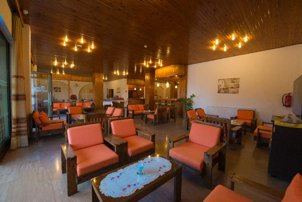 Lobby, International, Kos