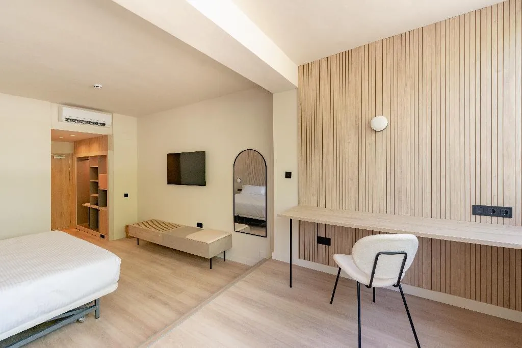 SINGLE BUSINESS Room, RH Silene Hotel & Spa, Valencia