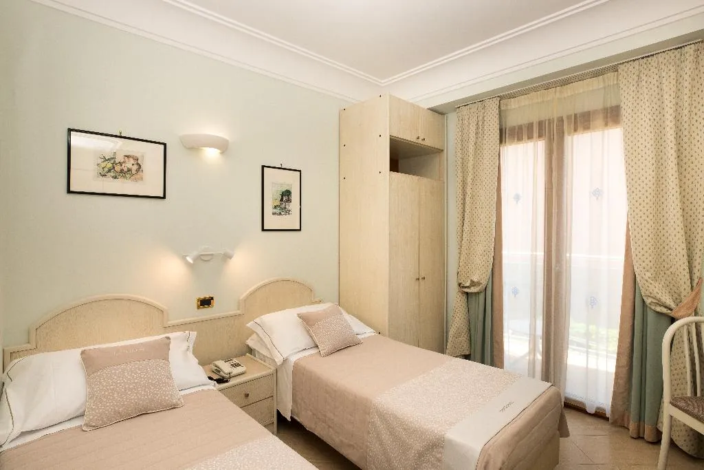 Double or Twin CLASSIC Room, Comfort Hotel Gardenia Sorrento Coast, Naples