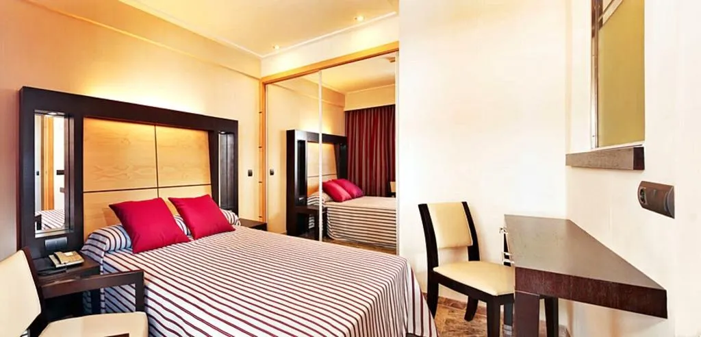 Room, Mediterranean bay, Majorca