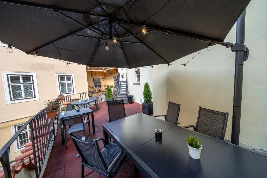 Terrace, Old Town - Aparthotel Michalska, Prague