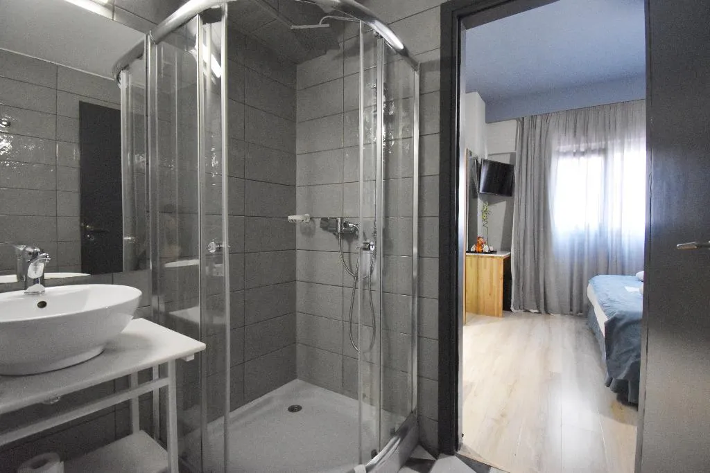 Double or Twin STANDARD Room, Be My Guest Athens, Athens
