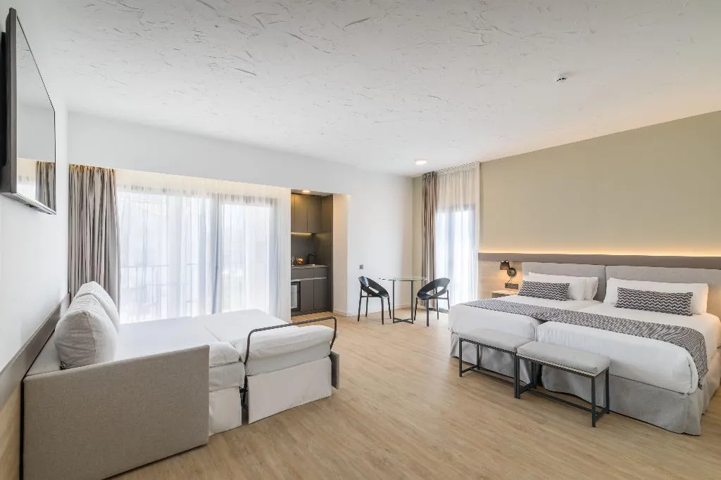 APARTMENT SUPERIOR Room, Occidental Puerto Banús, Costa Del Sol