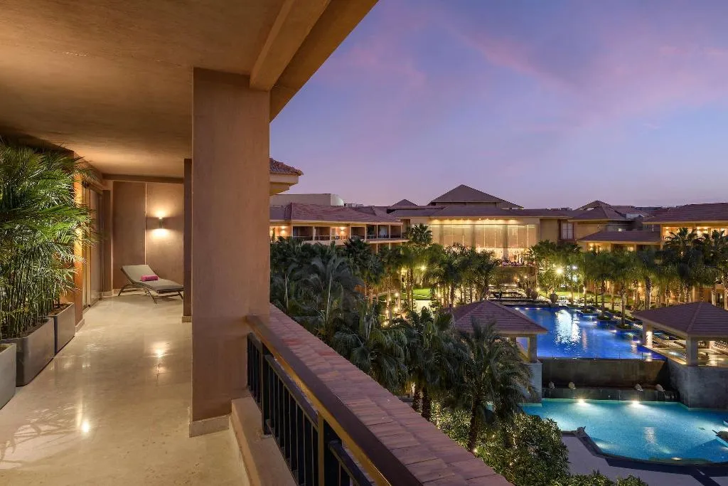 Room, Dusit Thani LakeView Cairo, Cairo