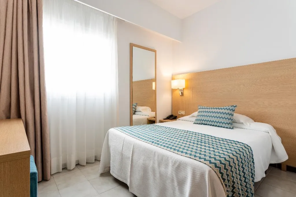 SINGLE STANDARD Room, Riutort, Majorca