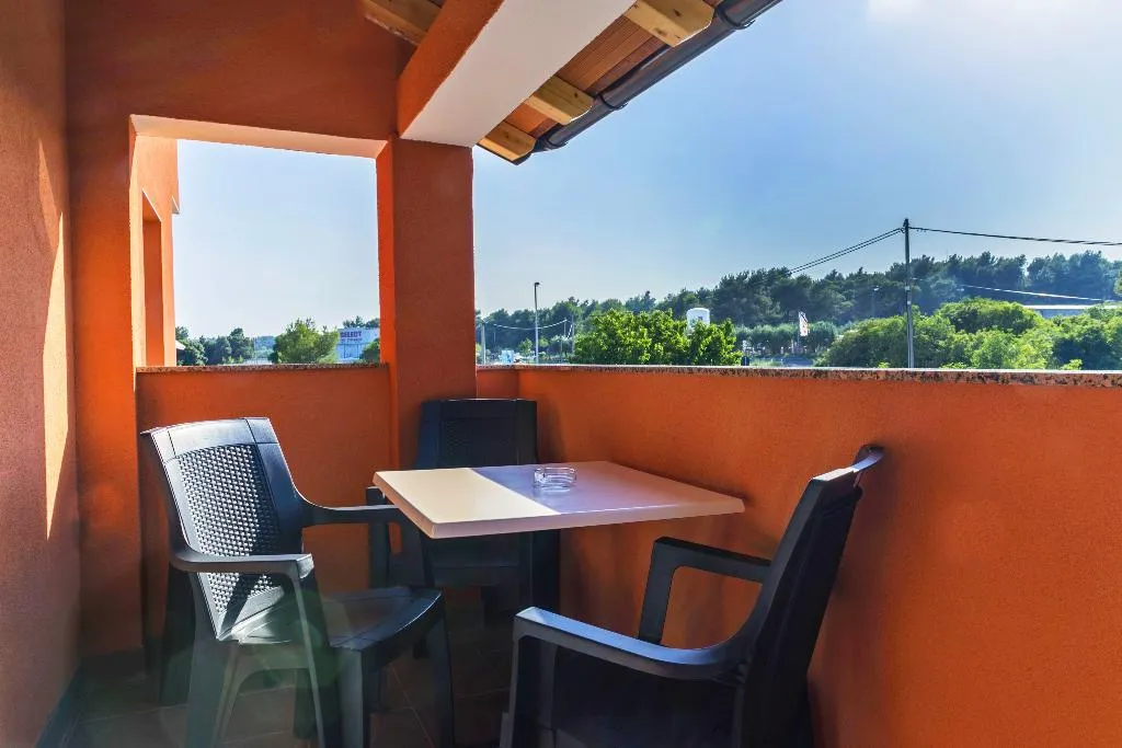 APARTMENT CAPACITY 3 Room, Apartments Danka, Istria
