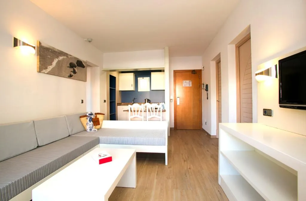 APARTMENT TWO BEDROOMS Room, Aparthotel Aquasol, Majorca