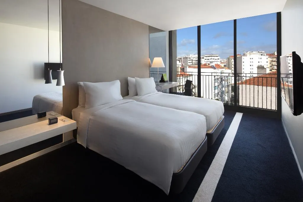 Double or Twin SUPERIOR Room, Doubletree by Hilton Lisbon - Fontana Park, Lisbon