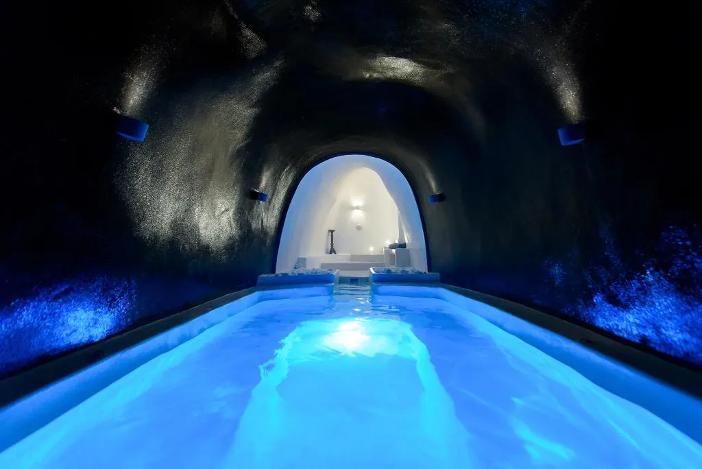 VILLA GRAND Room, Infinity Suites & Dana Villas, Santorini