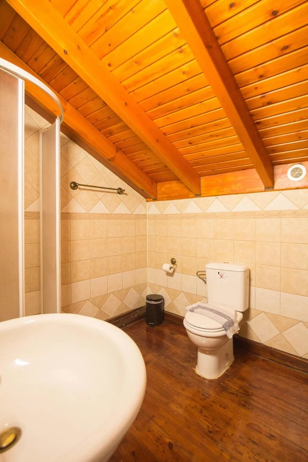 Room, Vilelmine, Crete
