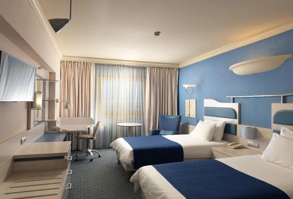 TWIN STANDARD Room, Holiday Inn Athens Attica Av. Airport West, Athens
