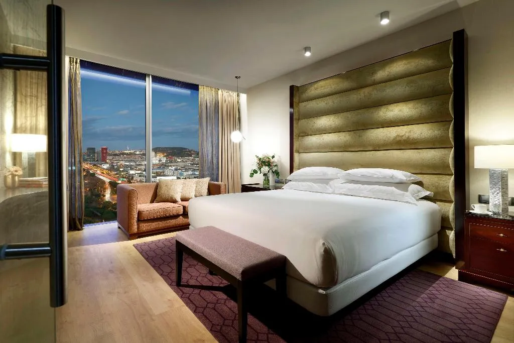 Room, Hyatt Regency Barcelona Tower, Barcelona