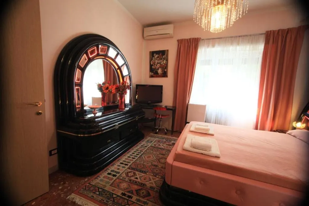 Room, B&B Beauty Moon, Rome