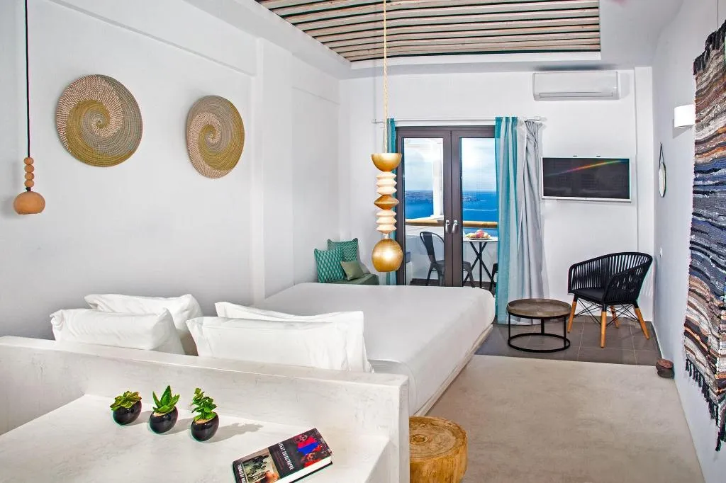 Room, Amity Suites, Santorini