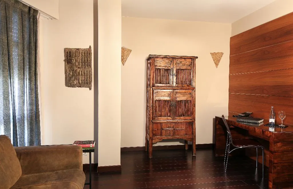 DOUBLE DELUXE Room, Gran Derby Suites, Barcelona