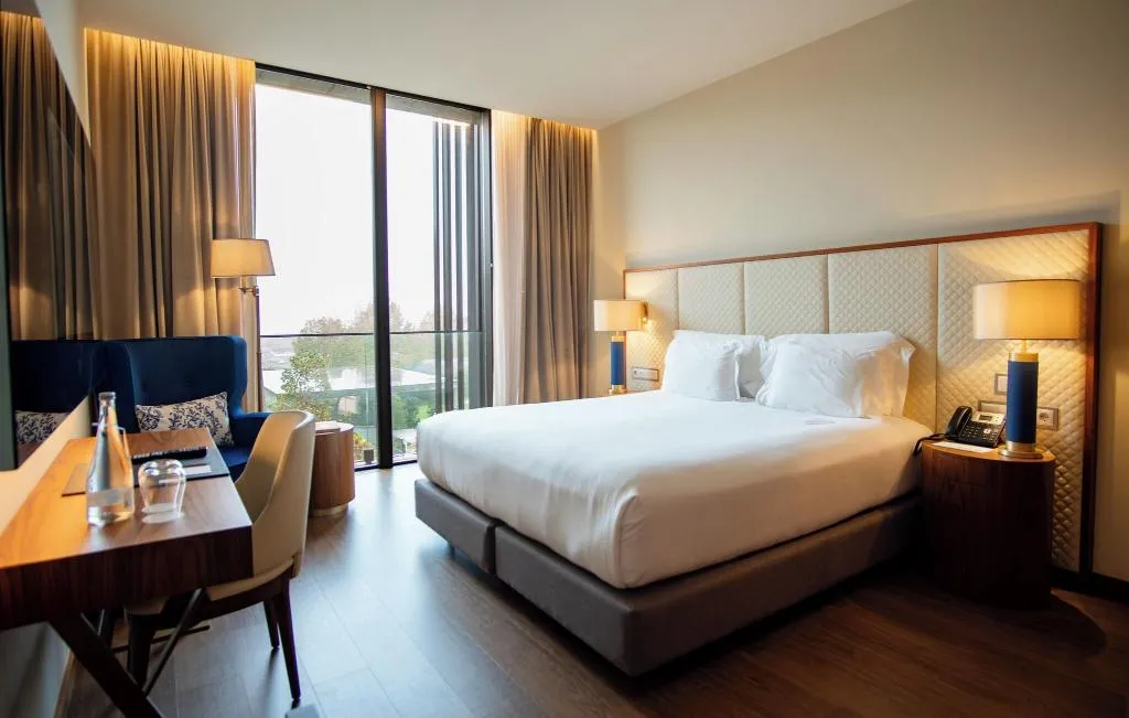 Room, Boeira Garden Hotel Porto Gaia, Curio Collection, Porto