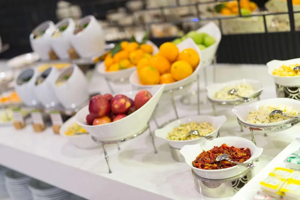 Restaurant, Doubletree By Hilton Izmir Airport, Izmir