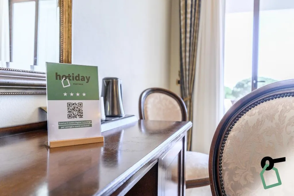 Double or Twin PARTIAL SEA VIEW Room, Hotiday Room Collection - Olbia Porto, Olbia