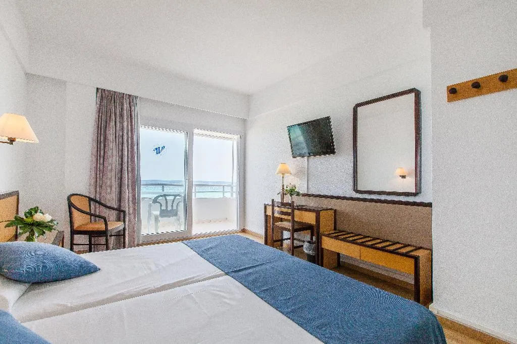 Double or Twin SIDE SEA VIEW Room, Voramar, Majorca