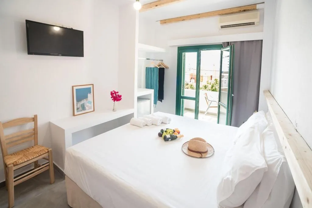 Room, Ifestia, Santorini